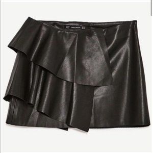 ZARA trf asymmetric ruffle faux leather mini skirt XS